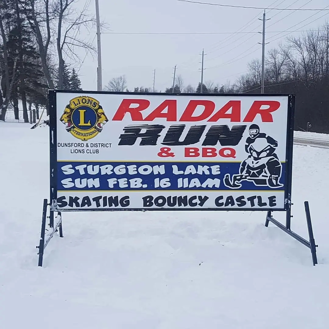 Radar rentals road sign