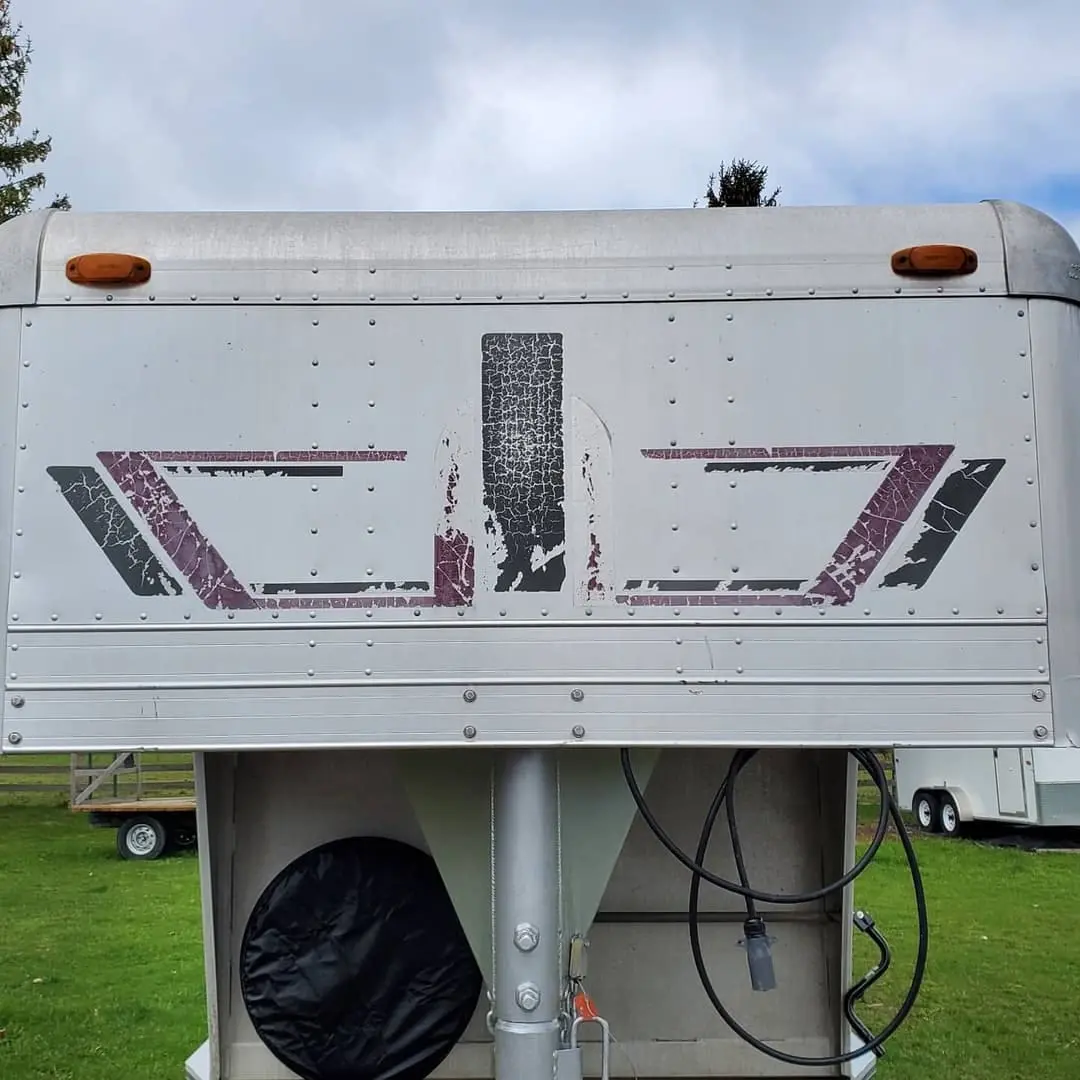 Horse trailer with new stripes